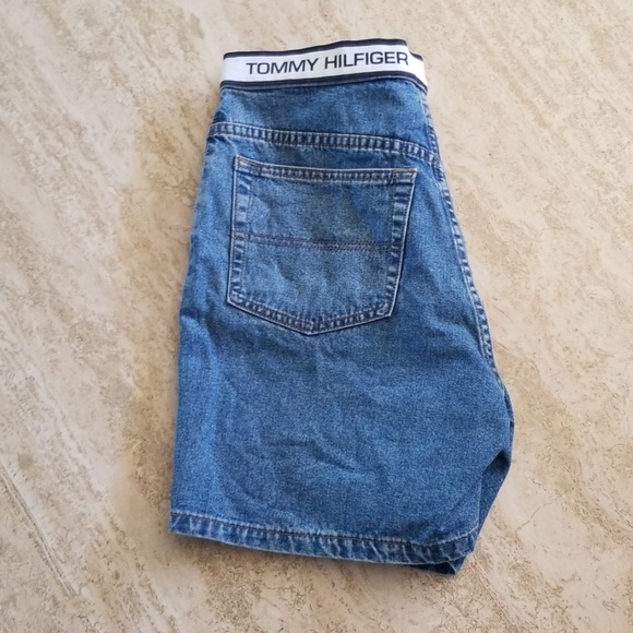 SOLD!!!VTG Tommy Hillfiger Shorts w/ Tommy Band - Picture 5 of 8